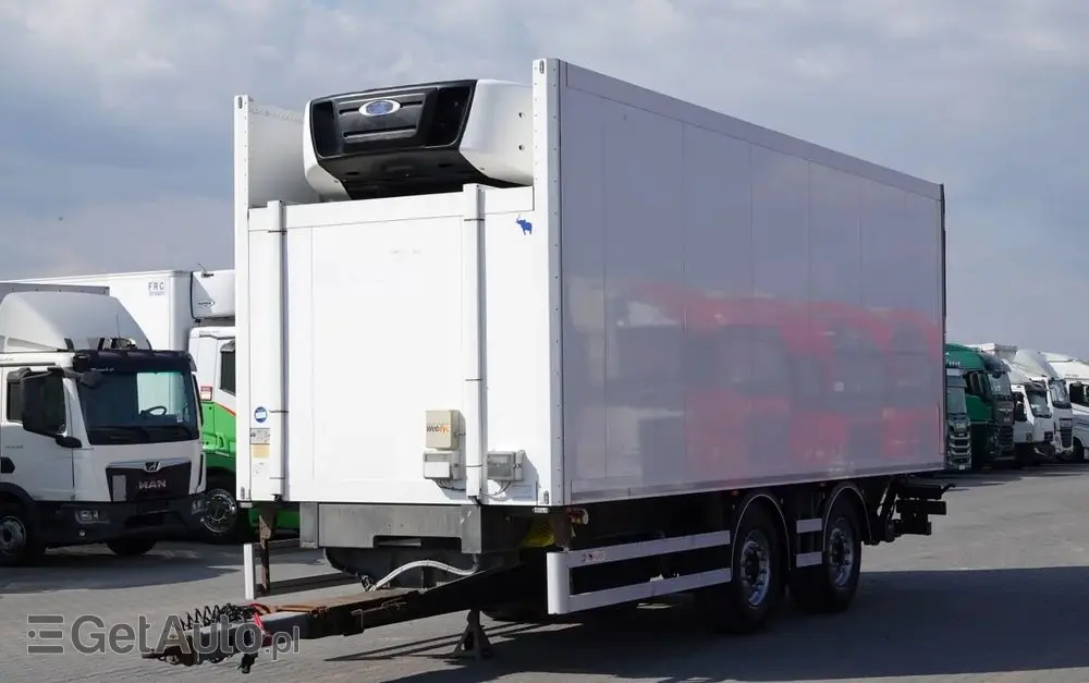 SCHMITZ CARGOBULL PRZYCZEPA  CHŁODNIA / CARIER SUPRA 1250 MT  / WINDA BAR / SAF 