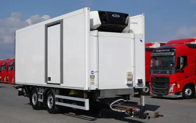 SCHMITZ CARGOBULL PRZYCZEPA  CHŁODNIA / CARIER SUPRA 1250 MT  / WINDA BAR / SAF 