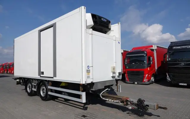 SCHMITZ CARGOBULL PRZYCZEPA  CHŁODNIA / CARIER SUPRA 1250 MT  / WINDA BAR / SAF 