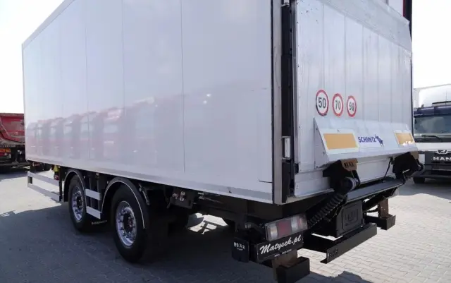 SCHMITZ CARGOBULL PRZYCZEPA  CHŁODNIA / CARIER SUPRA 1250 MT  / WINDA BAR / SAF 