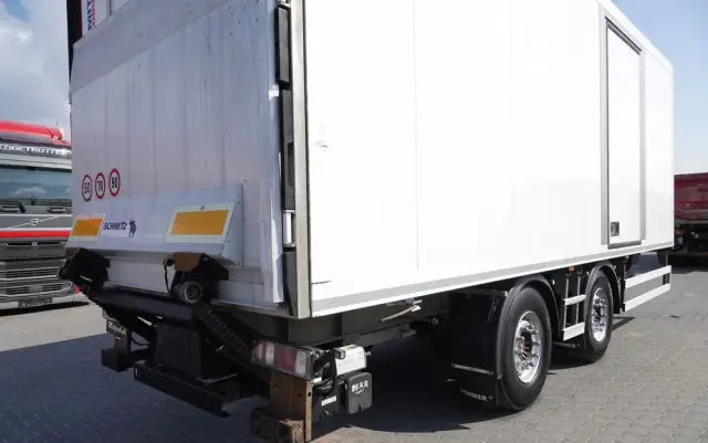 SCHMITZ CARGOBULL PRZYCZEPA  CHŁODNIA / CARIER SUPRA 1250 MT  / WINDA BAR / SAF 