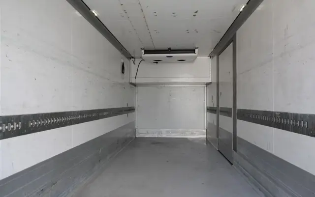 SCHMITZ CARGOBULL PRZYCZEPA  CHŁODNIA / CARIER SUPRA 1250 MT  / WINDA BAR / SAF 