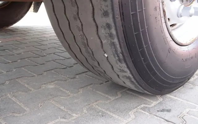 SCHMITZ CARGOBULL PRZYCZEPA  CHŁODNIA / CARIER SUPRA 1250 MT  / WINDA BAR / SAF 