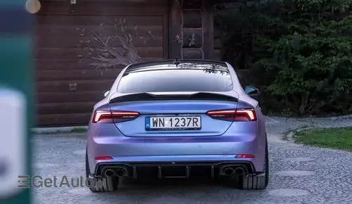 AUDI S5 