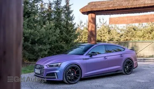 AUDI S5 