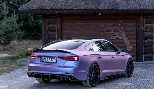 AUDI S5 