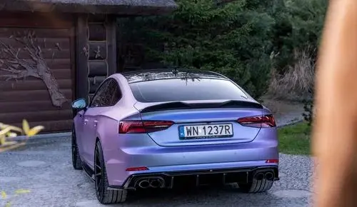 AUDI S5 