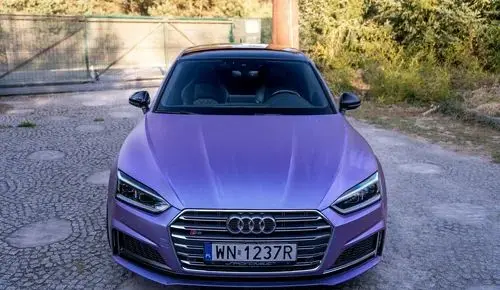 AUDI S5 