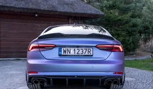 AUDI S5 