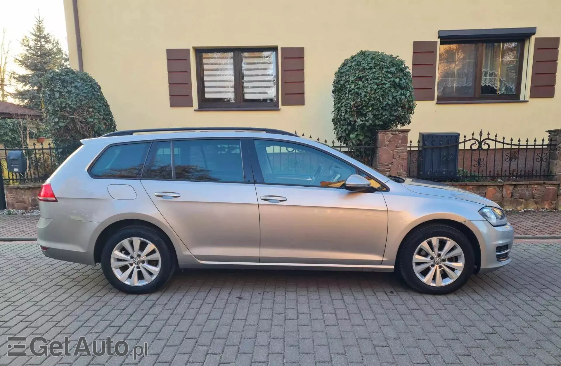 VOLKSWAGEN Golf 1.4 TSI (122 KM)