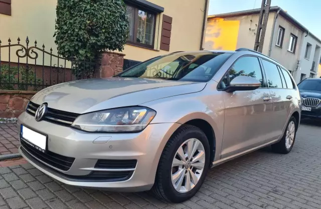 VOLKSWAGEN Golf 1.4 TSI (122 KM)