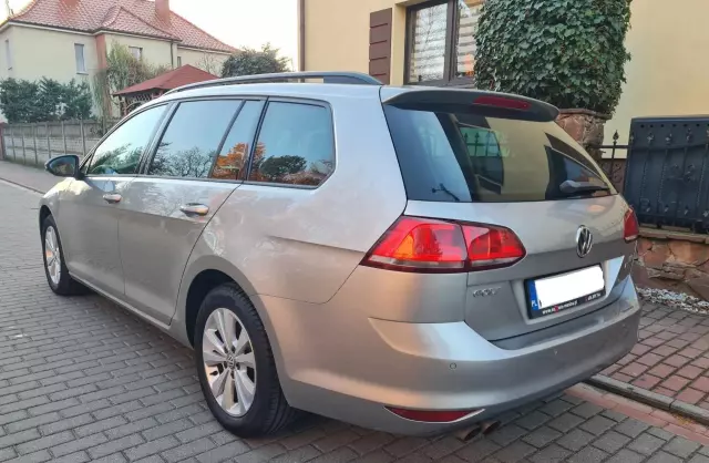 VOLKSWAGEN Golf 1.4 TSI (122 KM)
