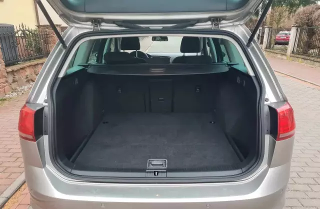 VOLKSWAGEN Golf 1.4 TSI (122 KM)