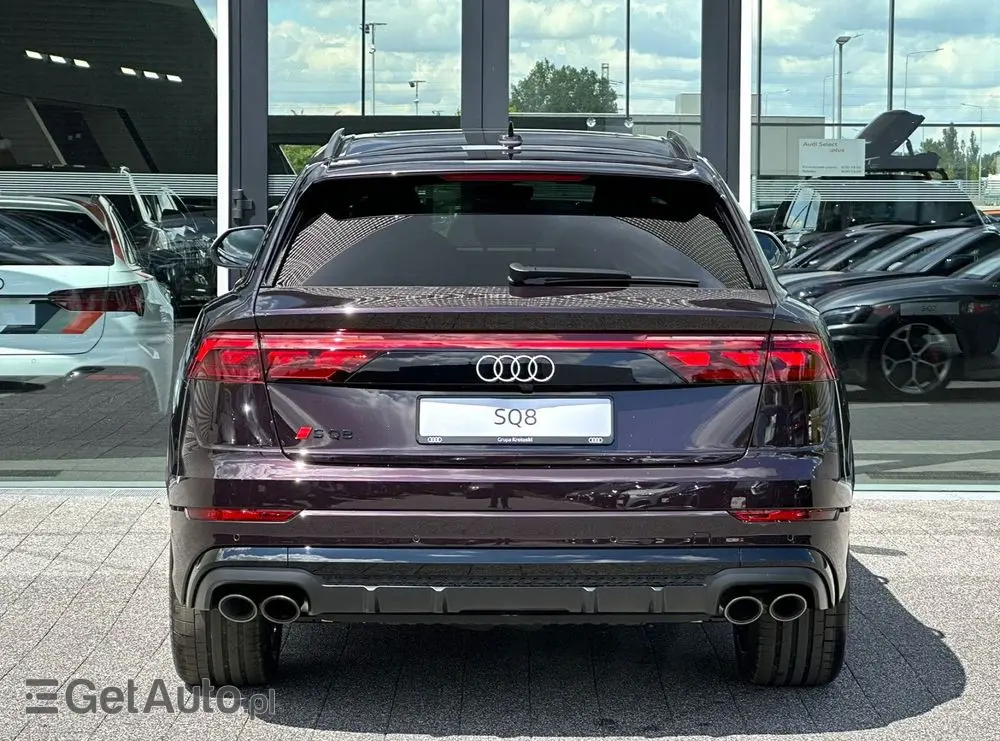 AUDI SQ8 