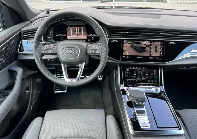 AUDI SQ8 