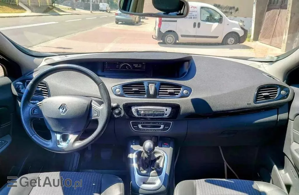 RENAULT Scenic 