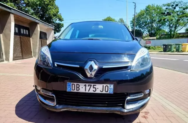 RENAULT Scenic 