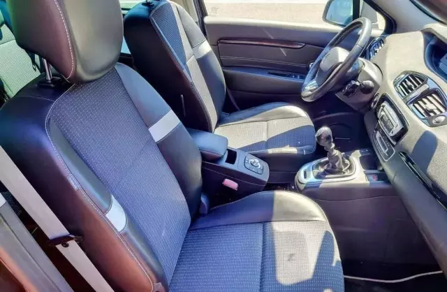 RENAULT Scenic 