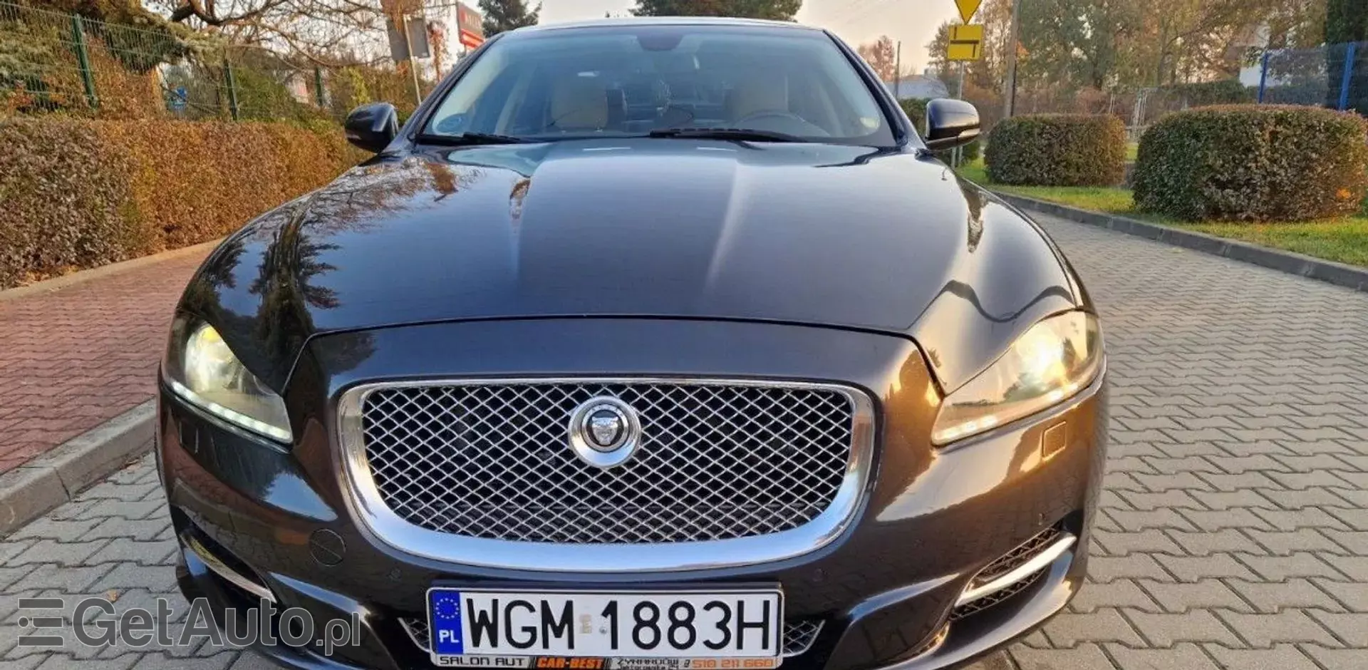 JAGUAR XJ 