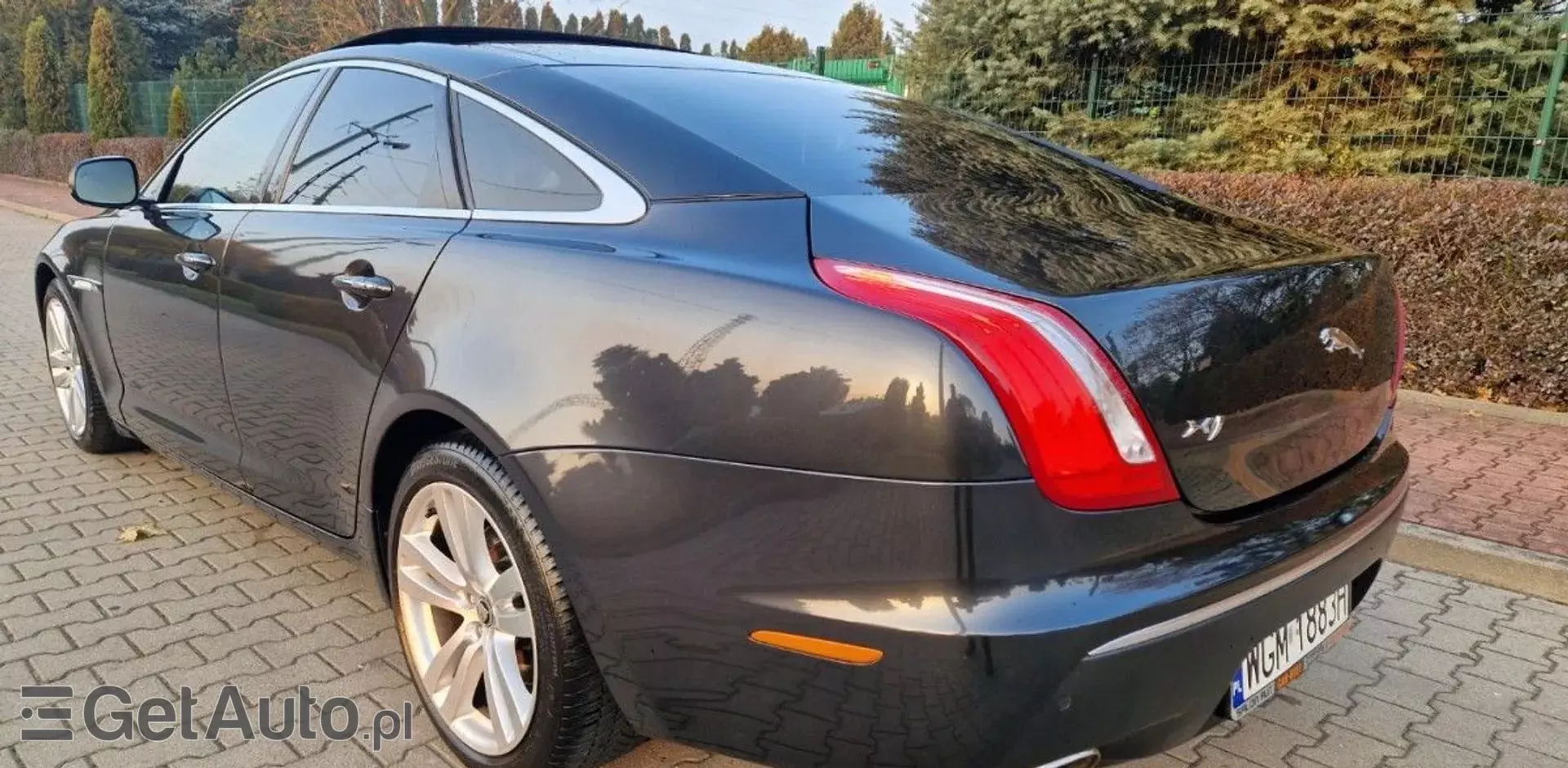 JAGUAR XJ 