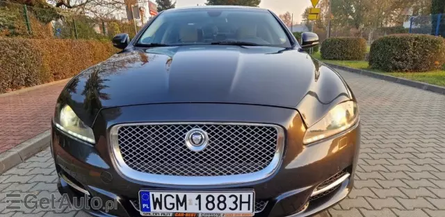 JAGUAR XJ 