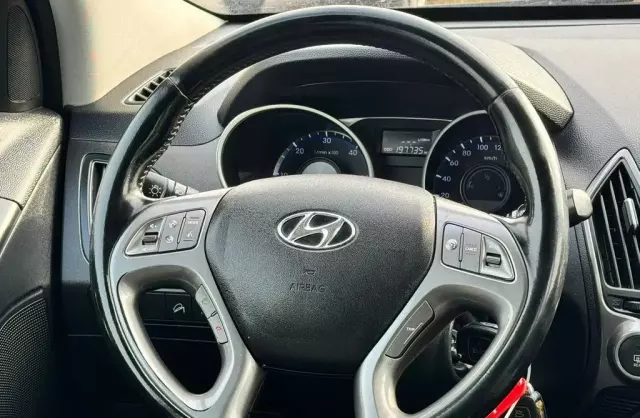 HYUNDAI Ix35 