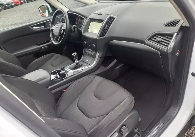 FORD S-Max 2.0 TDCi Titanium