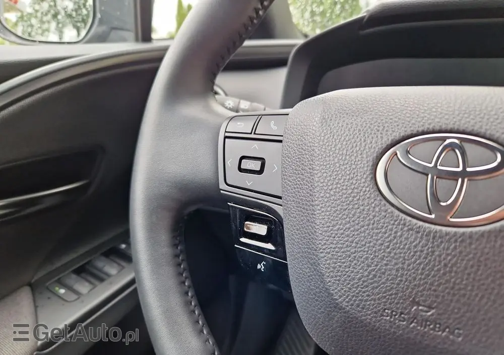 TOYOTA C-HR 2.0 Hybrid Dynamic Force Style