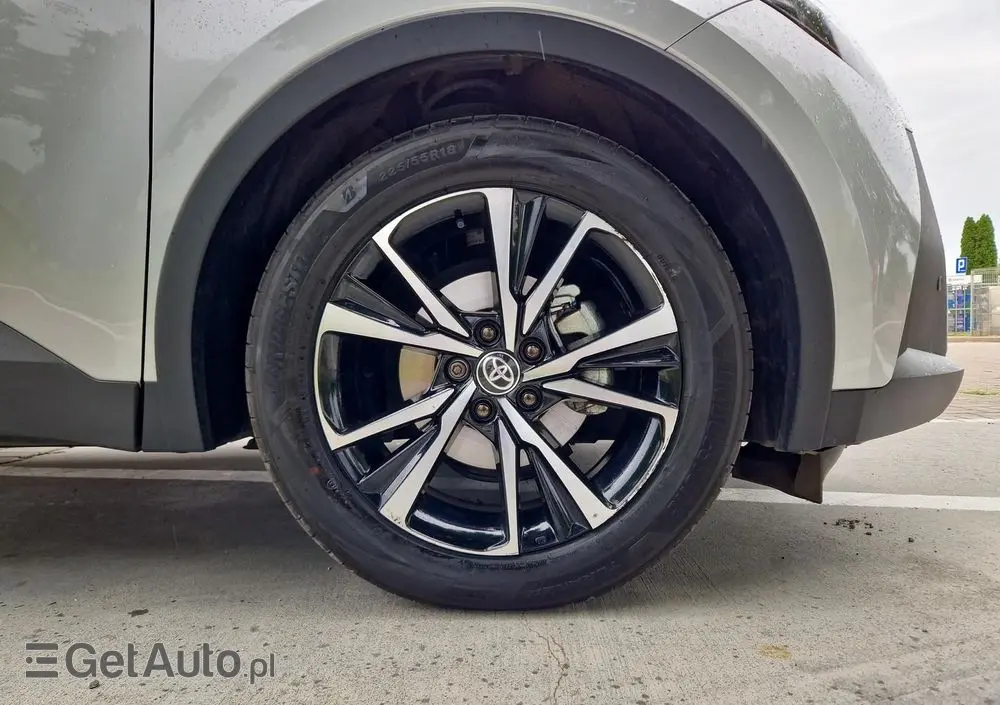 TOYOTA C-HR 2.0 Hybrid Dynamic Force Style