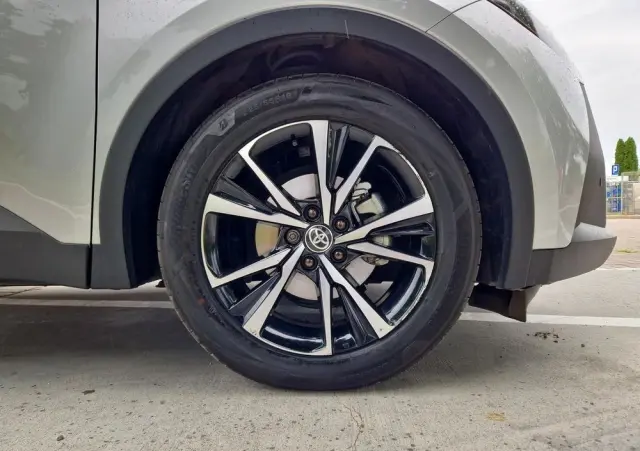 TOYOTA C-HR 2.0 Hybrid Dynamic Force Style