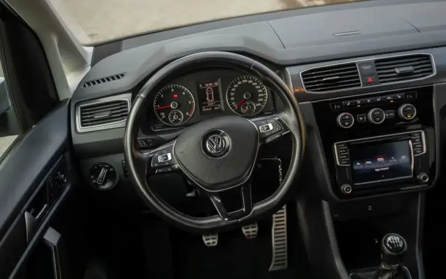 VOLKSWAGEN Caddy 2.0 (5-Si.) Alltrack