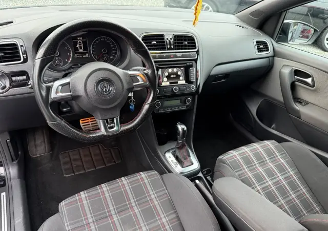 VOLKSWAGEN Polo 1.4 DSG GTI
