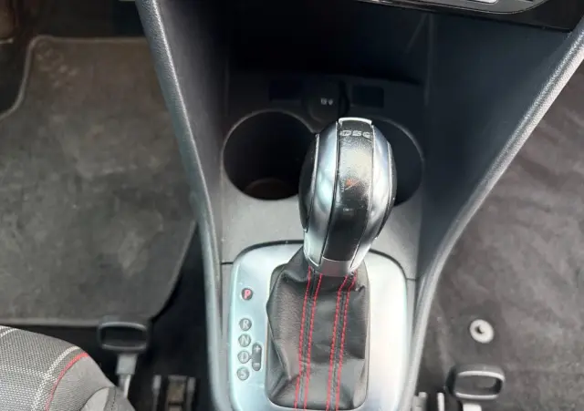 VOLKSWAGEN Polo 1.4 DSG GTI