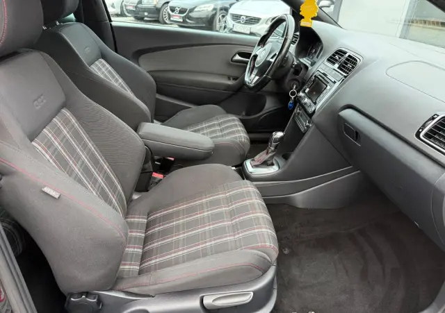 VOLKSWAGEN Polo 1.4 DSG GTI