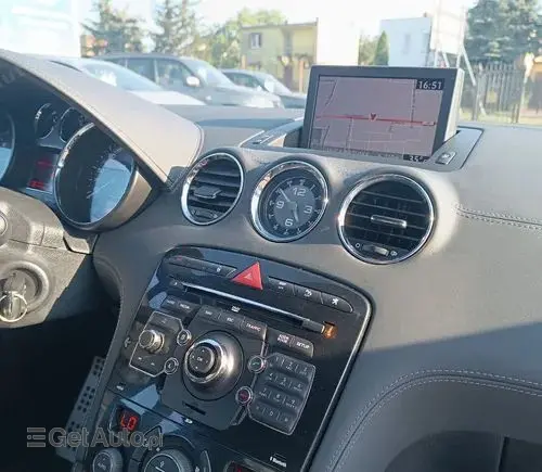 PEUGEOT RCZ 