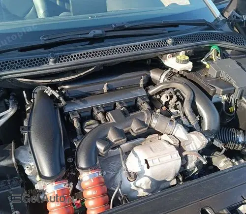 PEUGEOT RCZ 