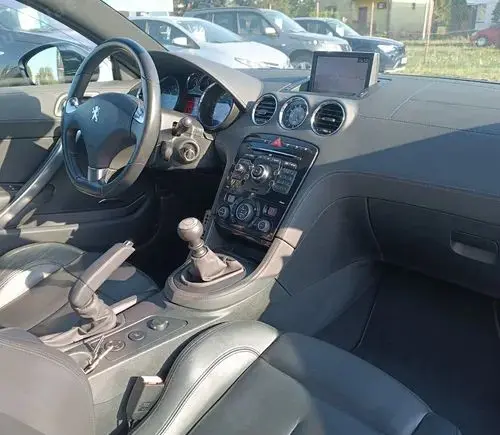 PEUGEOT RCZ 