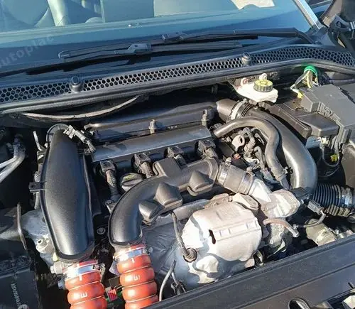 PEUGEOT RCZ 