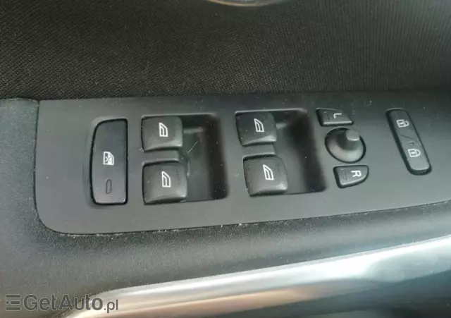 VOLVO V40 D2 Kinetic