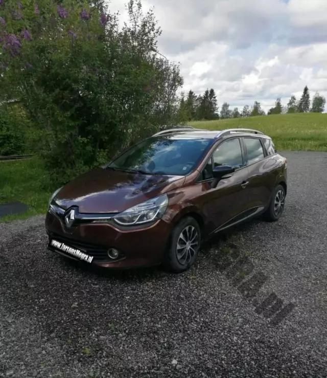 RENAULT Clio 