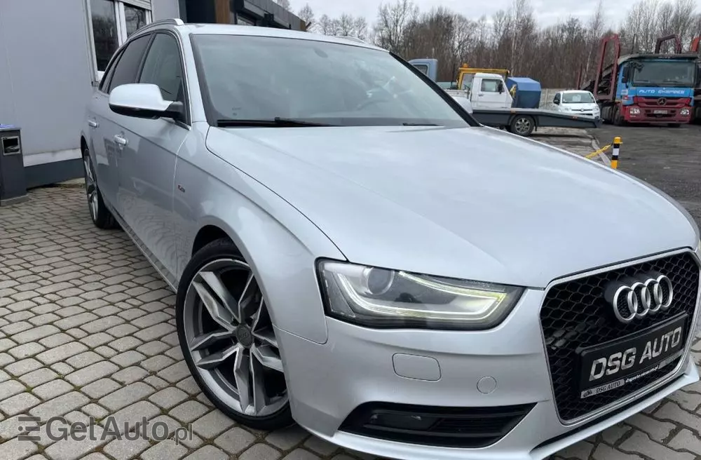 AUDI A4 