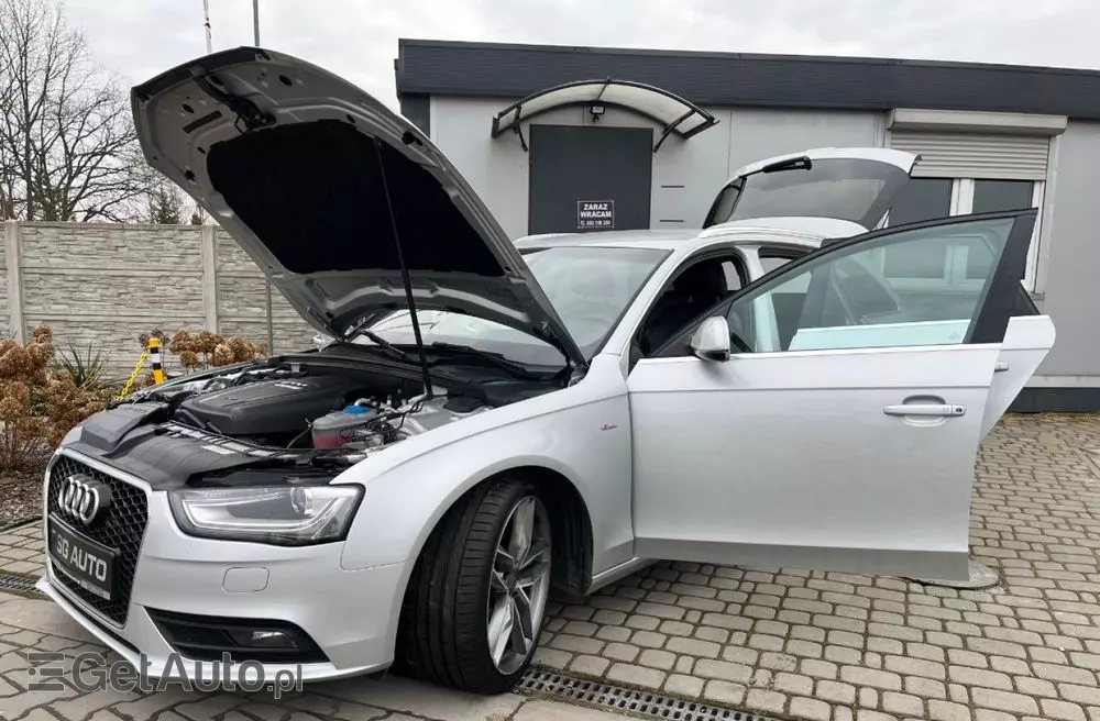 AUDI A4 
