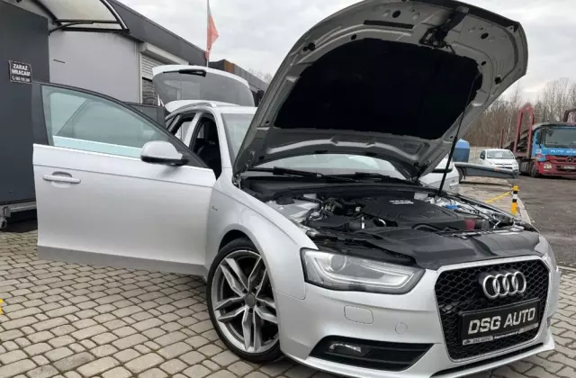 AUDI A4 