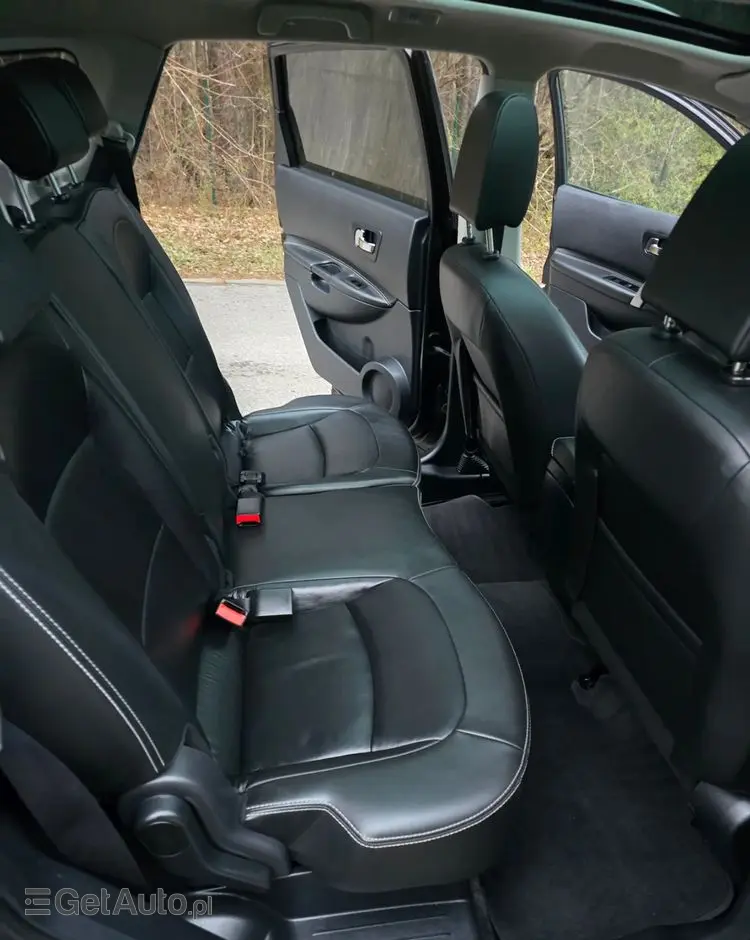 NISSAN Qashqai+2 1.6 dCi Tekna