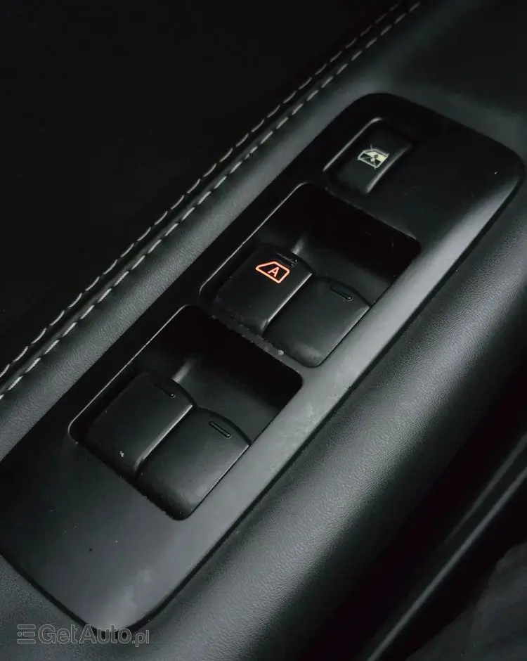 NISSAN Qashqai+2 1.6 dCi Tekna