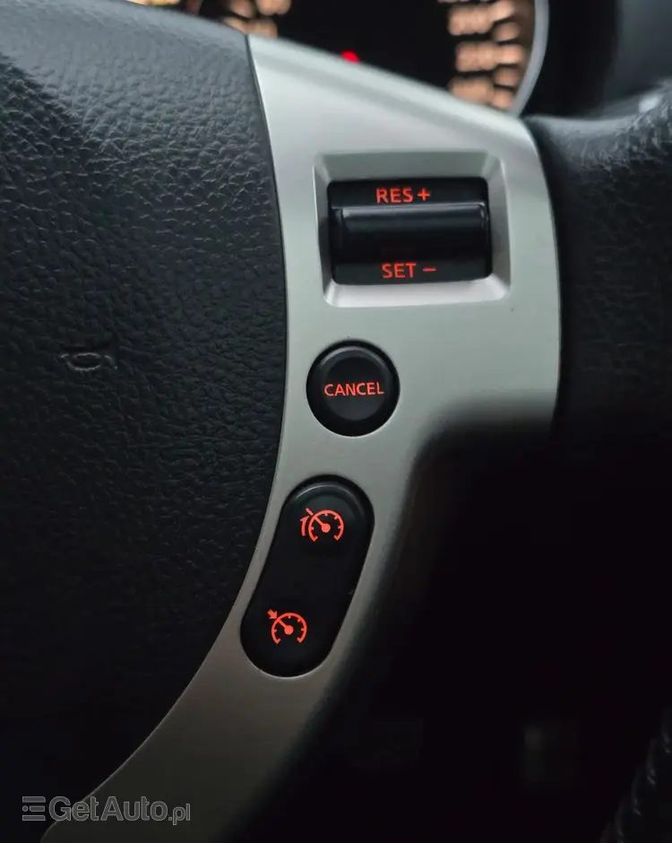 NISSAN Qashqai+2 1.6 dCi Tekna