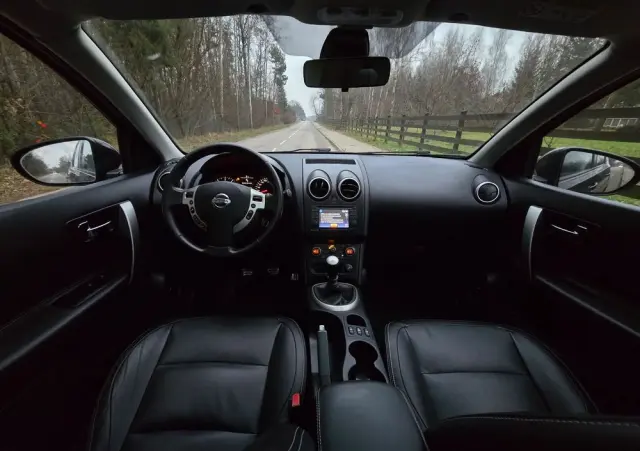 NISSAN Qashqai+2 1.6 dCi Tekna