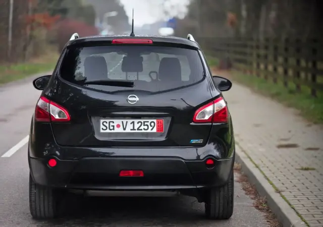 NISSAN Qashqai+2 1.6 dCi Tekna