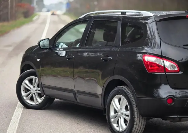 NISSAN Qashqai+2 1.6 dCi Tekna