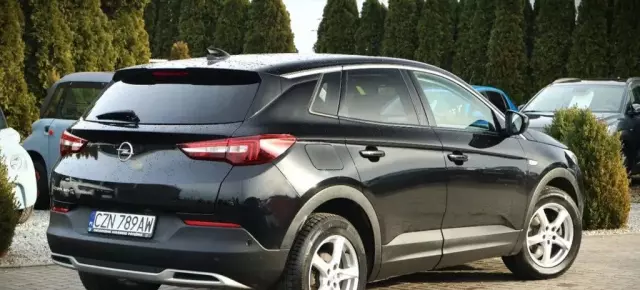OPEL Grandland 